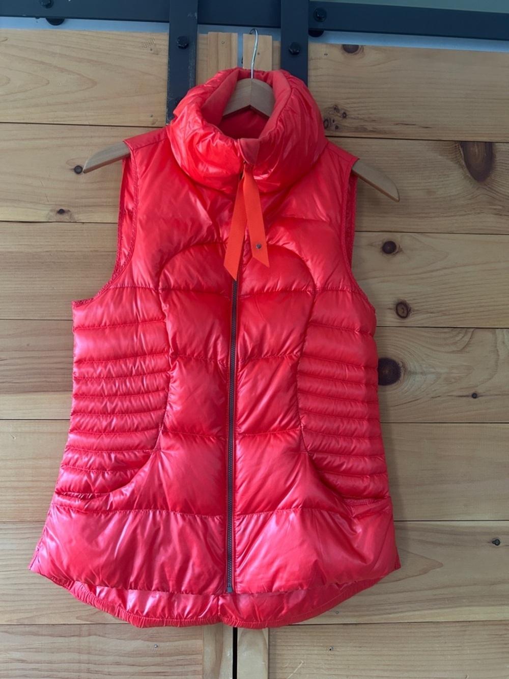 lululemon athletica Fluffin’ Aesome Glossy Quilted Puffer Vest Size 8